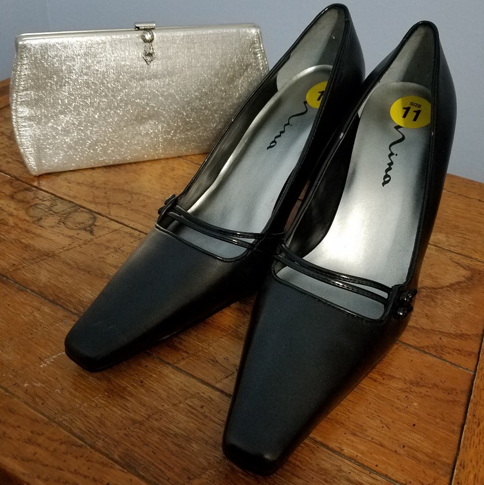 NIB Nina Black Kidskin & Patent Leather Pumps Sz11